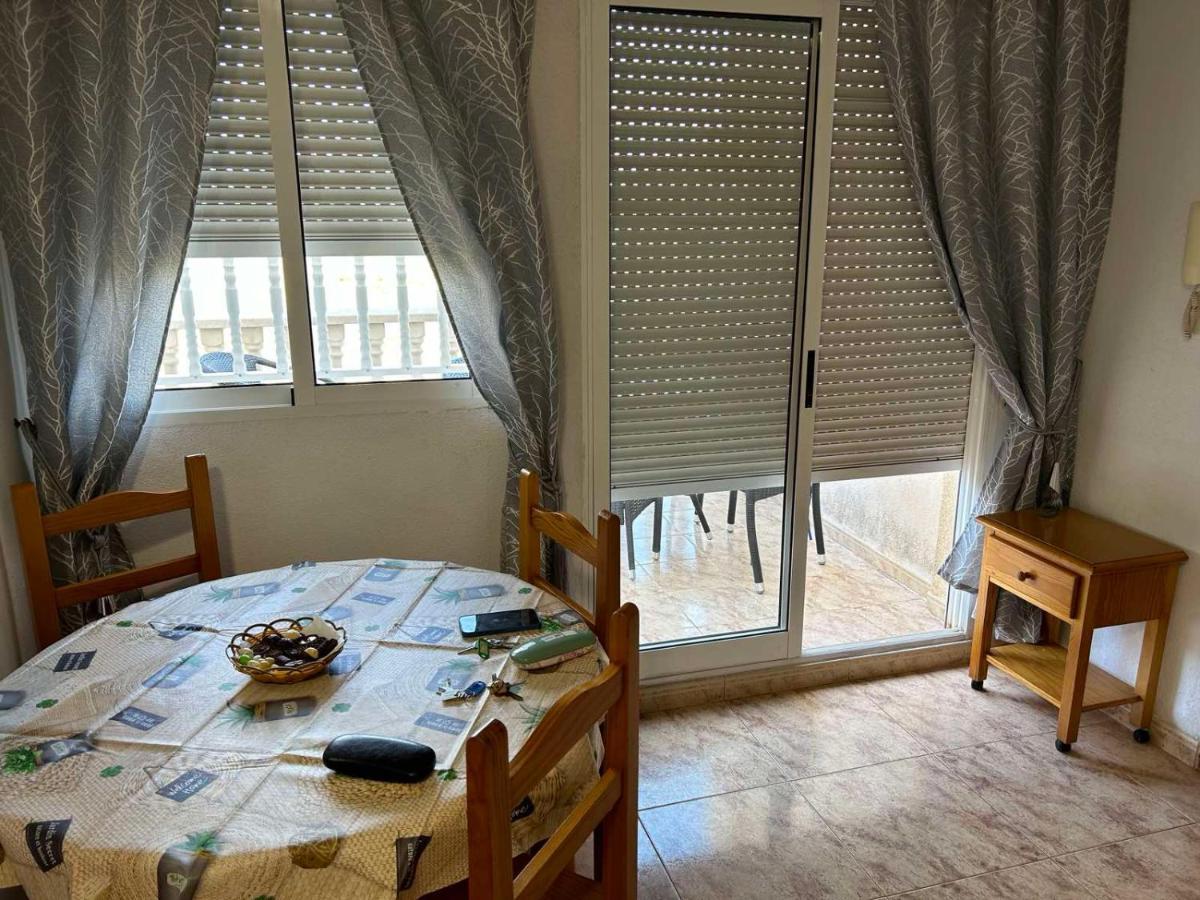 Apartament Mariha Torrevieja Exterior foto
